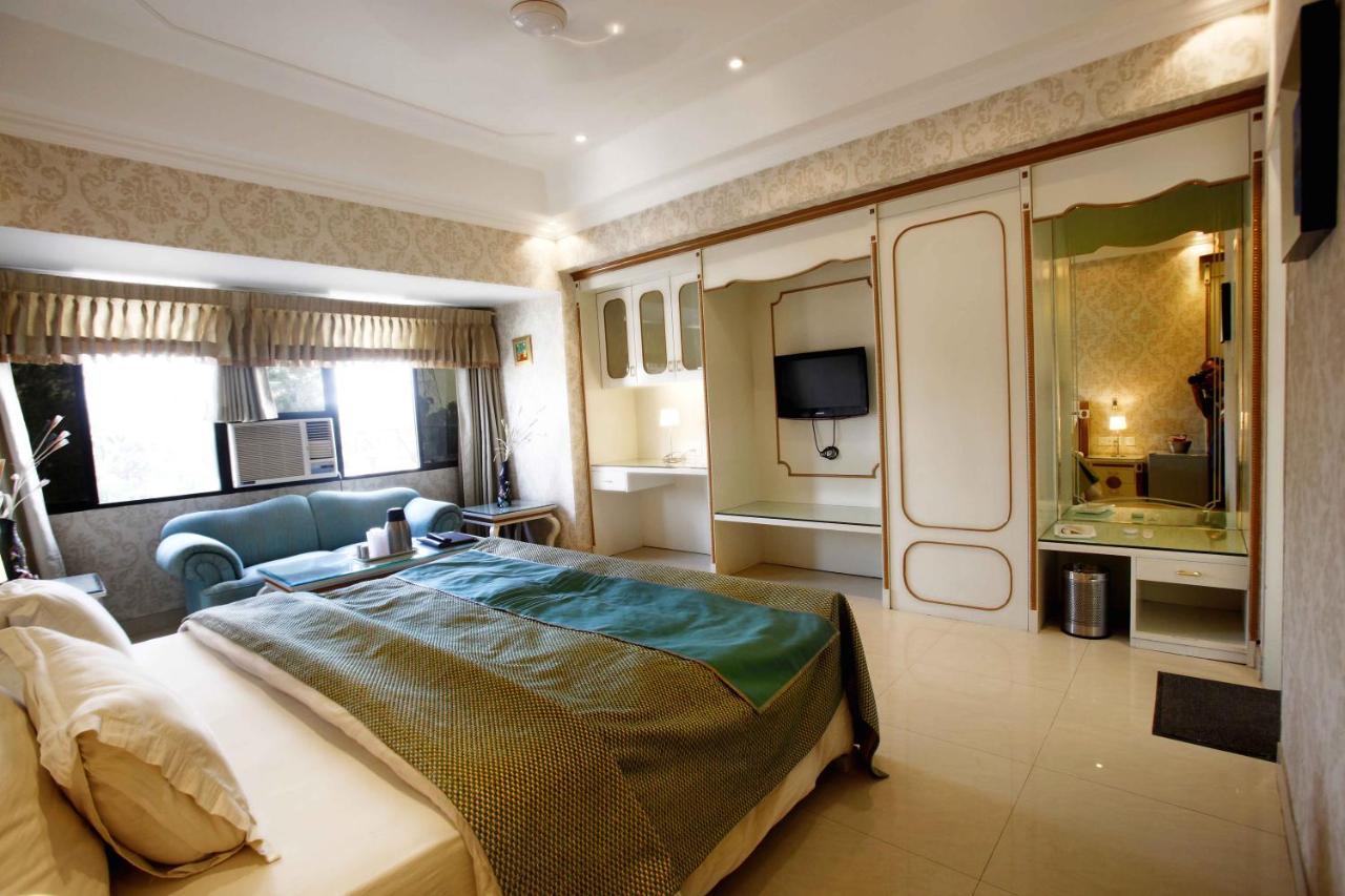Shivoy Hotel Gorakhpur Luaran gambar